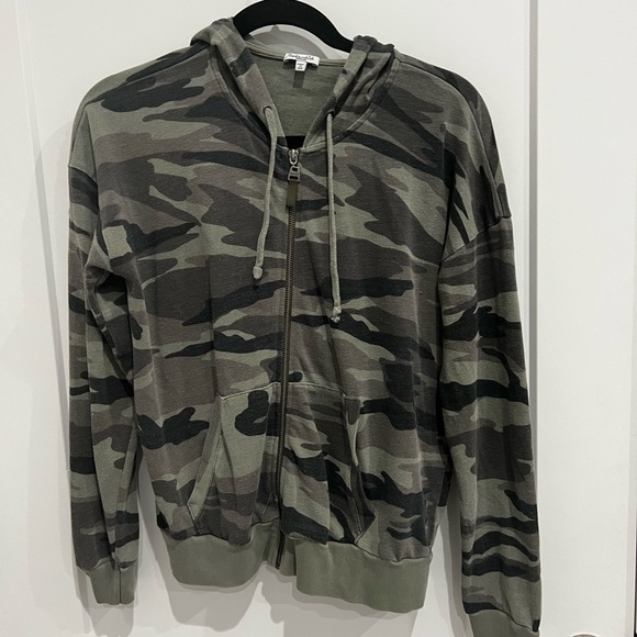 Splendid Camo Hoodie Size M - Picture 3 of 8